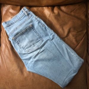 “Cute butt!” Everlane High Rise jeans 29 reg